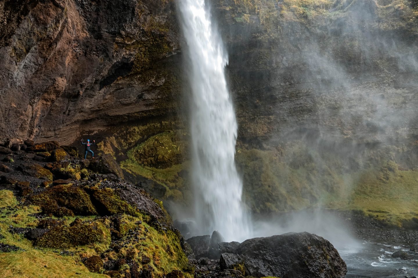 The Kvernufoss waterfall: a hidden gem in Iceland