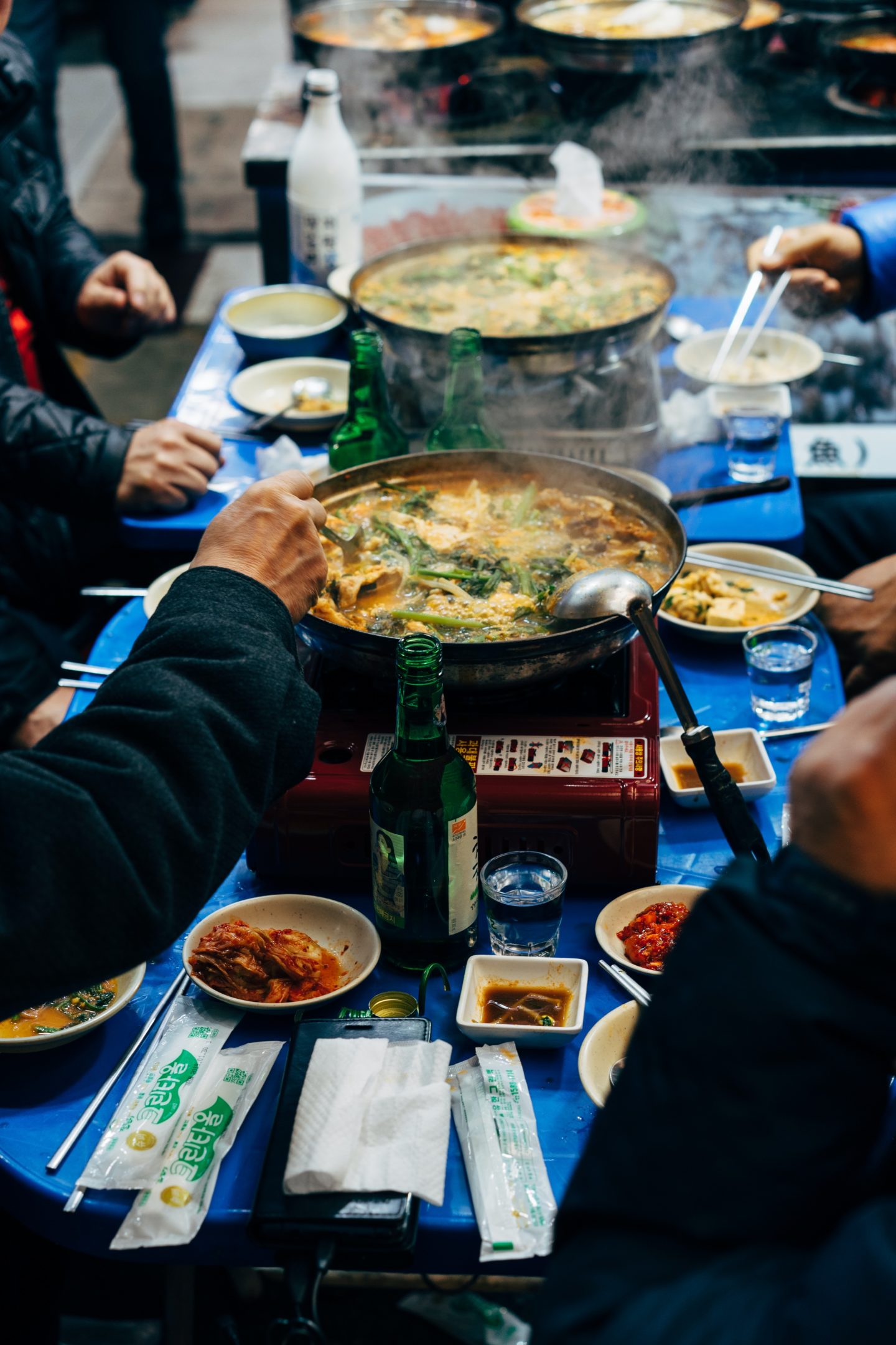 eat healthy while traveling