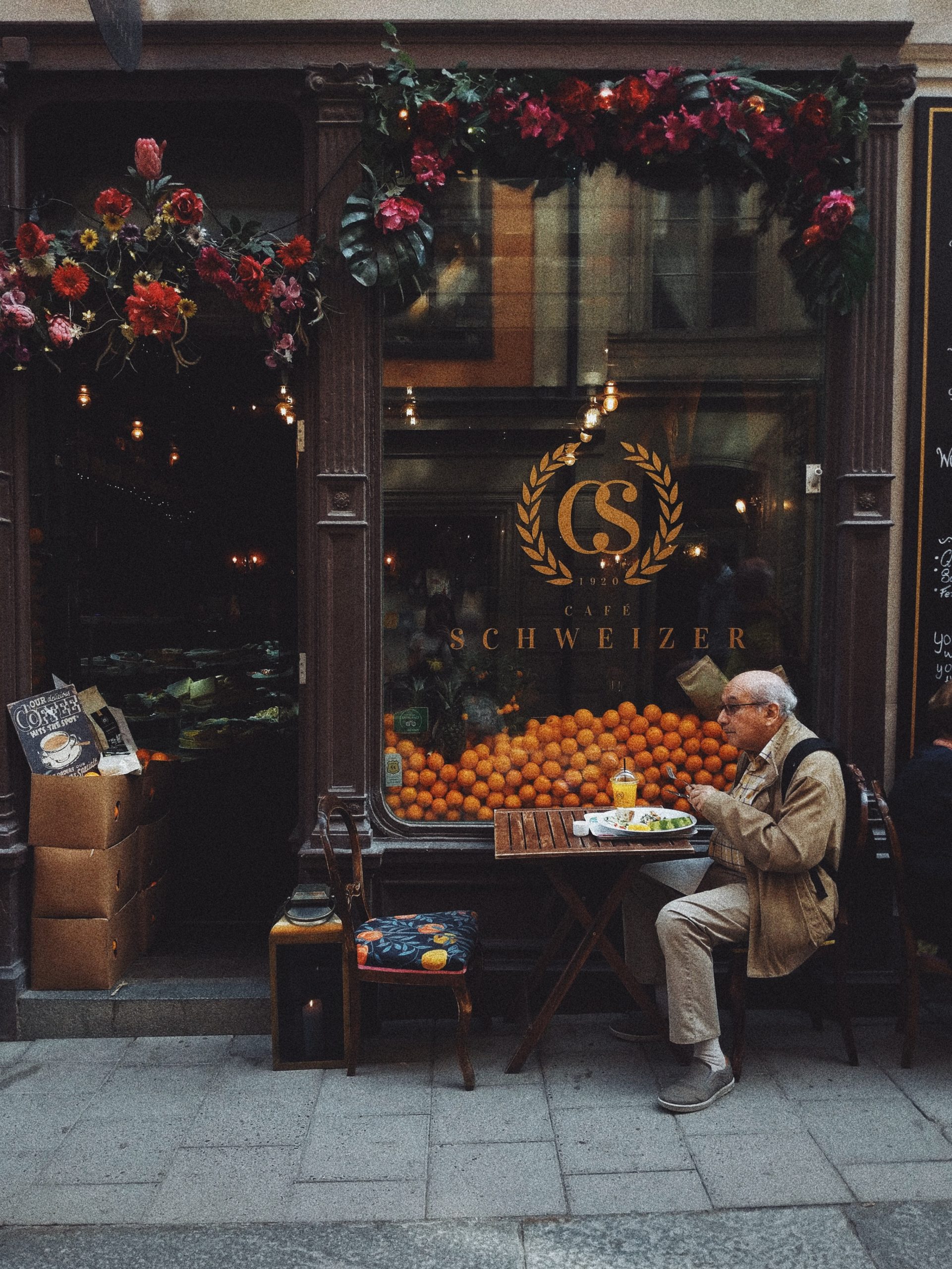eat healthy while traveling